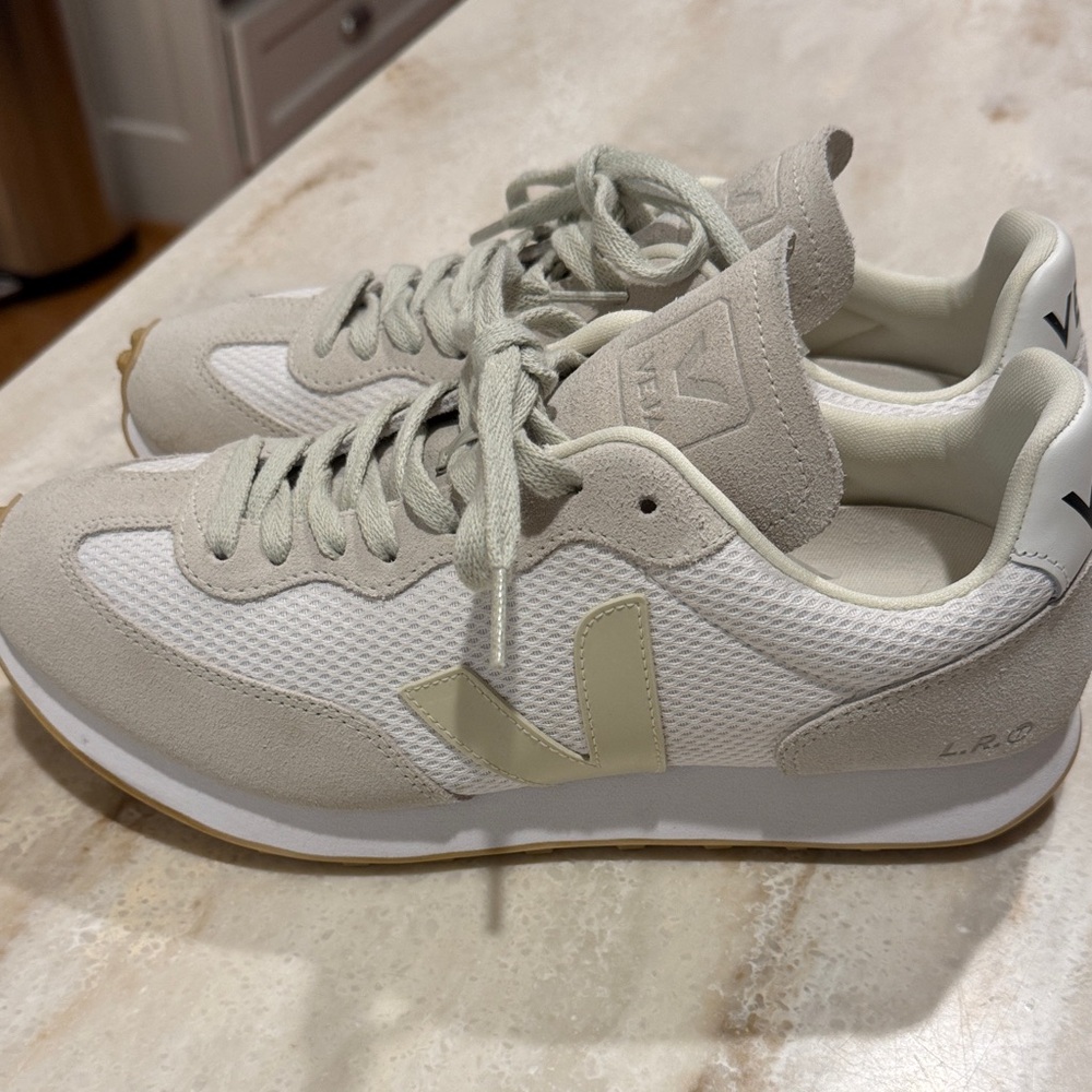 Veja Rio Men's Cream and White Sneakers